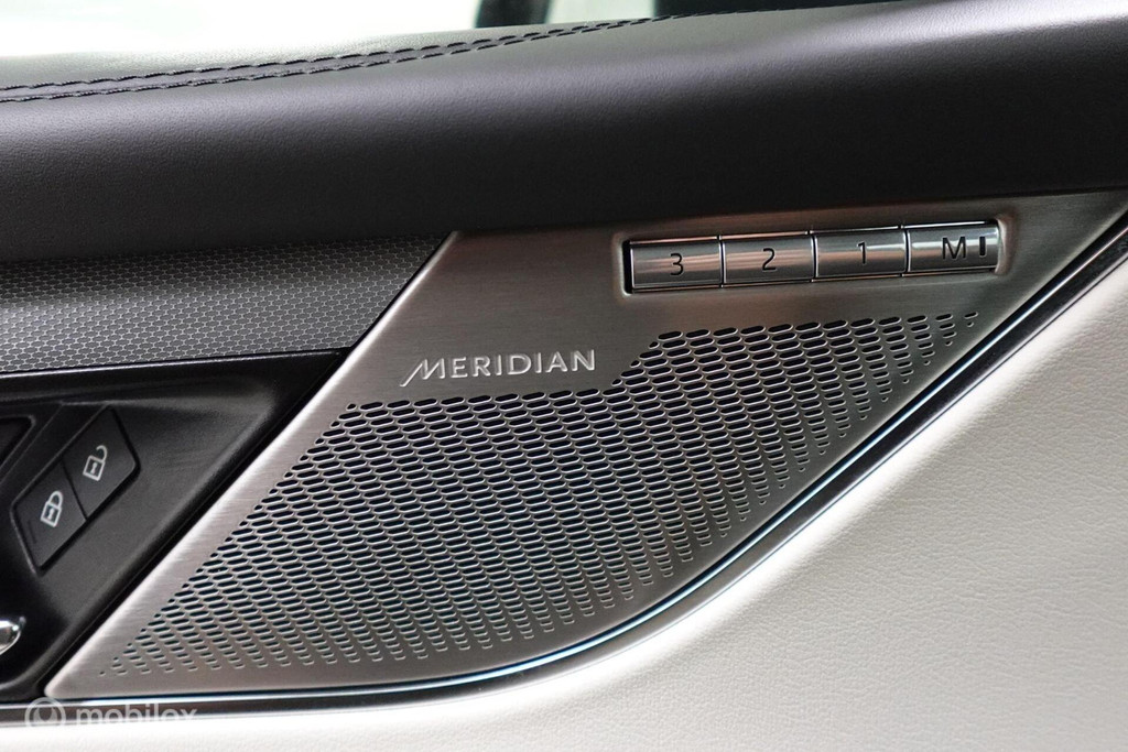 Jaguar F-PACE 5.0 P550 V8 SVR, Meridioan, Pano, HUD, 360 48459748-21.jpg | Wijtos Automotive