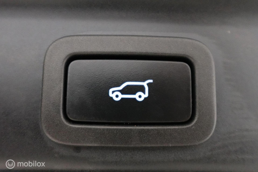 Jaguar F-PACE 5.0 P550 V8 SVR, Meridioan, Pano, HUD, 360 48459748-25.jpg | Wijtos Automotive