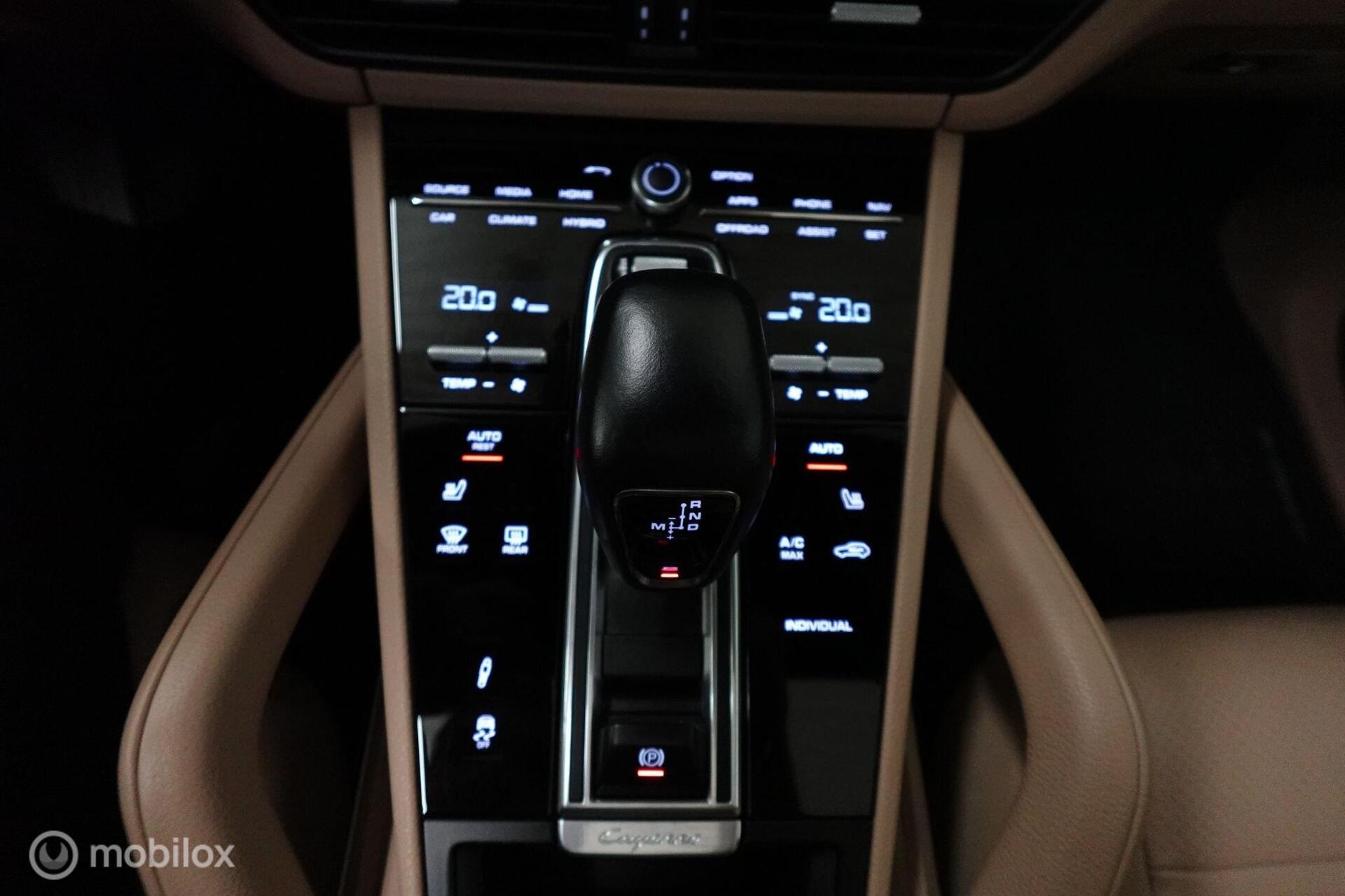 Porsche Cayenne 3.0 E-Hybrid, pano, luchtv., massage, BOSE 48891394-18.jpg | Wijtos Automotive