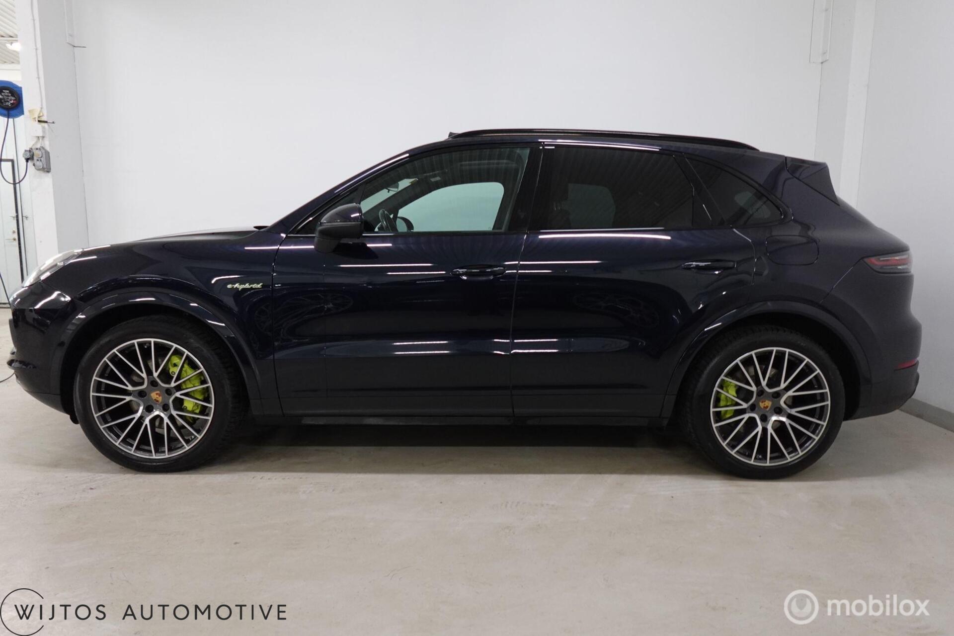 Porsche Cayenne 3.0 E-Hybrid, pano, luchtv., massage, BOSE 48891394-2.jpg | Wijtos Automotive
