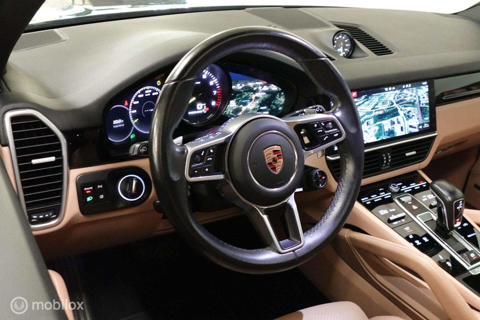 Porsche Cayenne 3.0 E-Hybrid, pano, luchtv., massage, BOSE 48891394-5.jpg | Wijtos Automotive