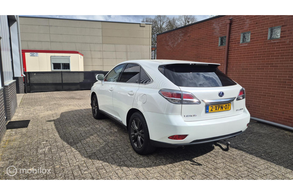 Lexus RX 450h 4WD Luxury Line, winterbanden, trekhaak 49808251-2.jpg | Wijtos Automotive