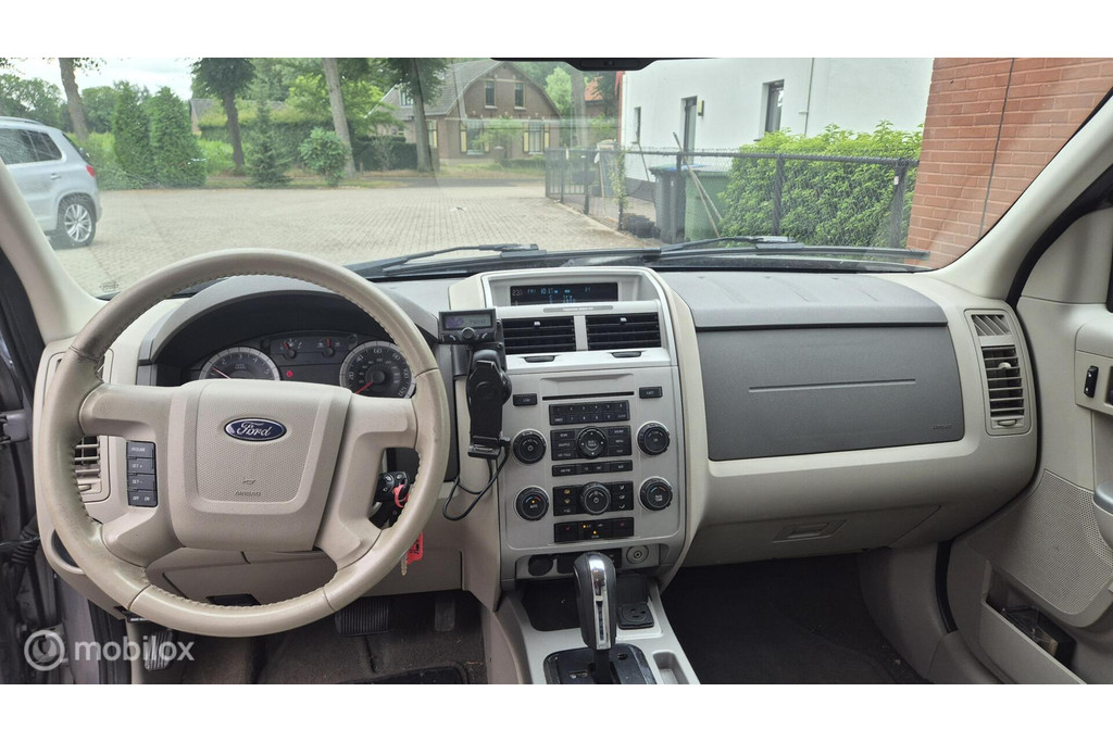 Ford Escape USA 2.3 Hybrid, leer, schuifdak 54873381-7.jpg | Wijtos Automotive