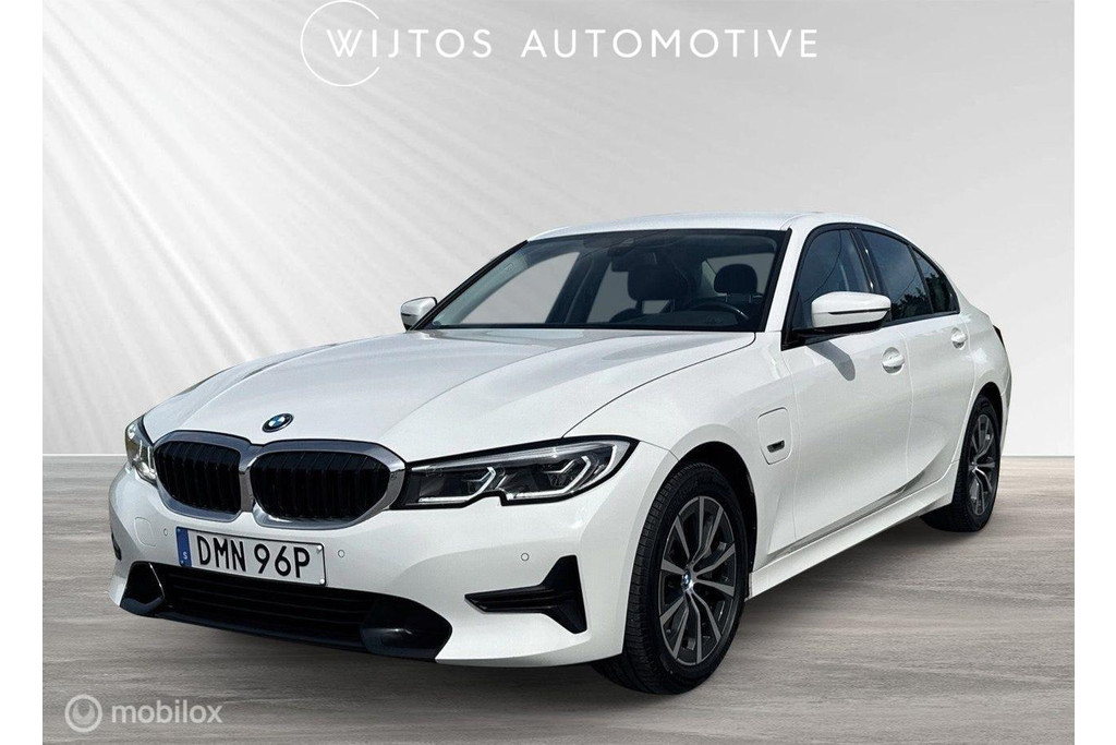 BMW 3 Serie 330e Sportline, Laser, trekhaak 55019846-0.jpg | Wijtos Automotive