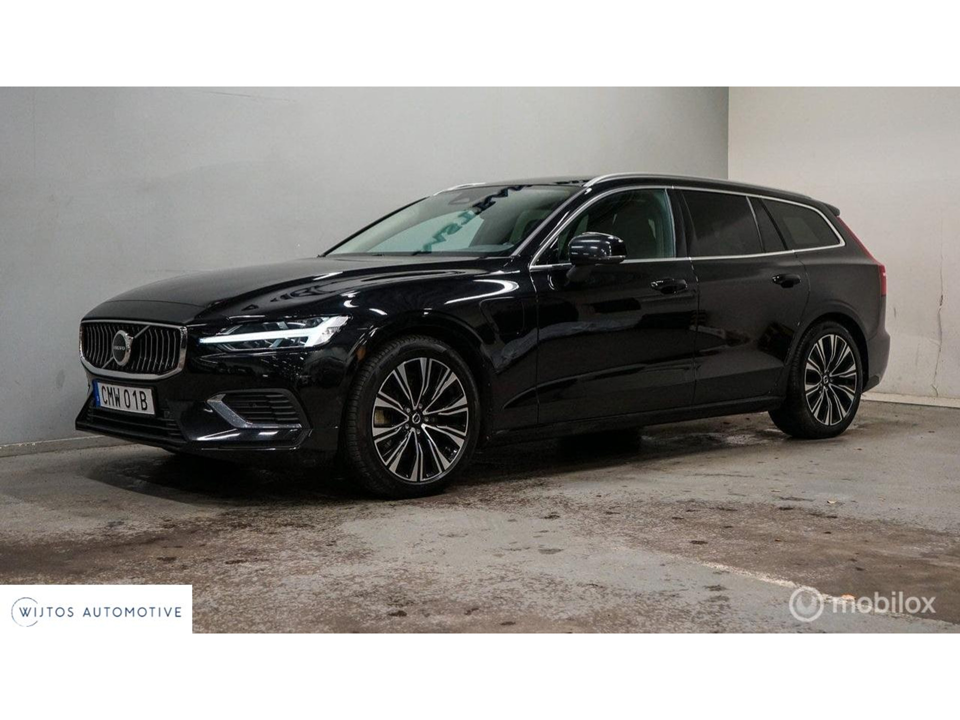 Volvo V60 2.0 T6 Plug-in hybrid AWD Core Bright 49350619-0.jpg | Wijtos Automotive